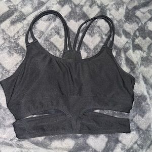 black strappy sports bra size medium